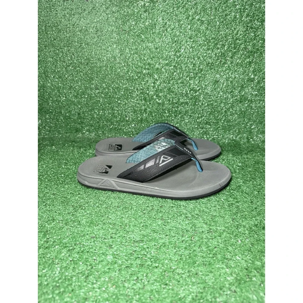 Reef Mens Size 8 Cushion Beach Flip Flop Thongs Sandals Phantom Black Grey